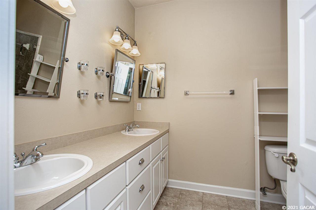 11664 Northwest 18th Place Gainesville, FL 32606 - Photo 13 of 26