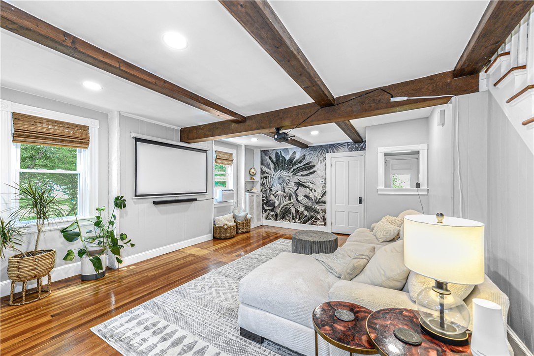 536 Potter Road North Kingstown, RI 02852 - Photo 4 of 29 Welcome Home!