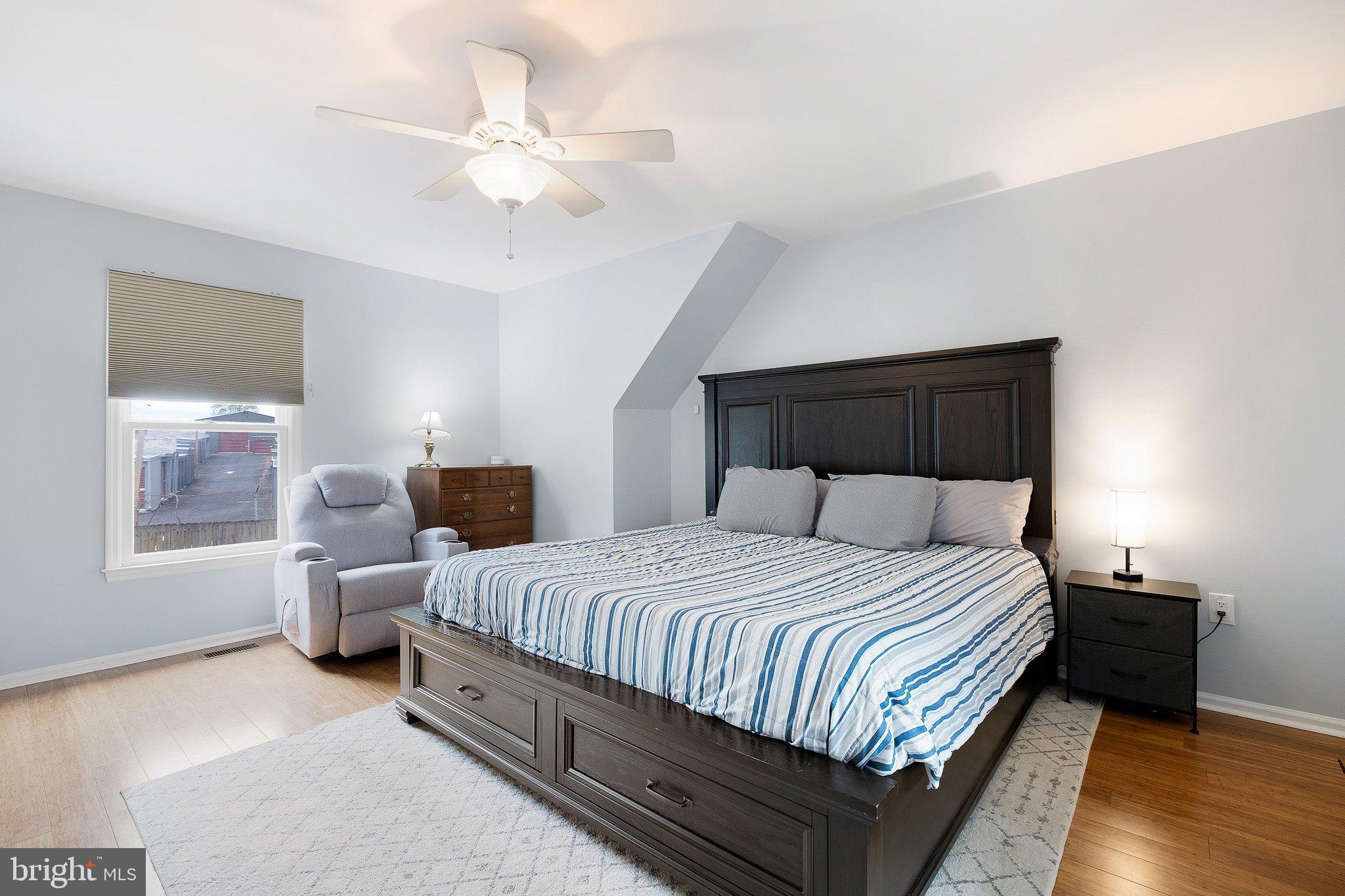 34 Sentry Lane Newark, DE 19711 - Photo 9 of 38 a bedroom with a bed and window