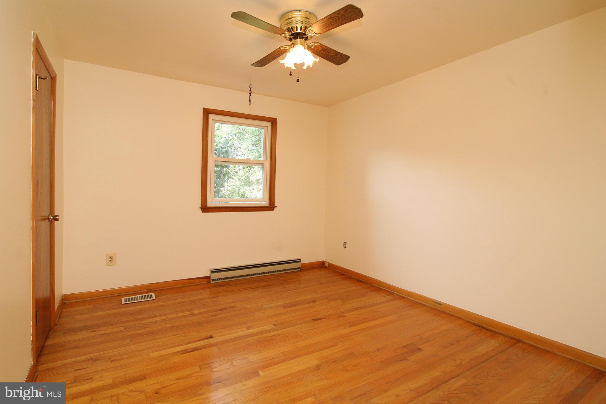 1747 Mayberry Road Westminster, MD 21158 - Photo 18 of 30 3rd Bedroom
