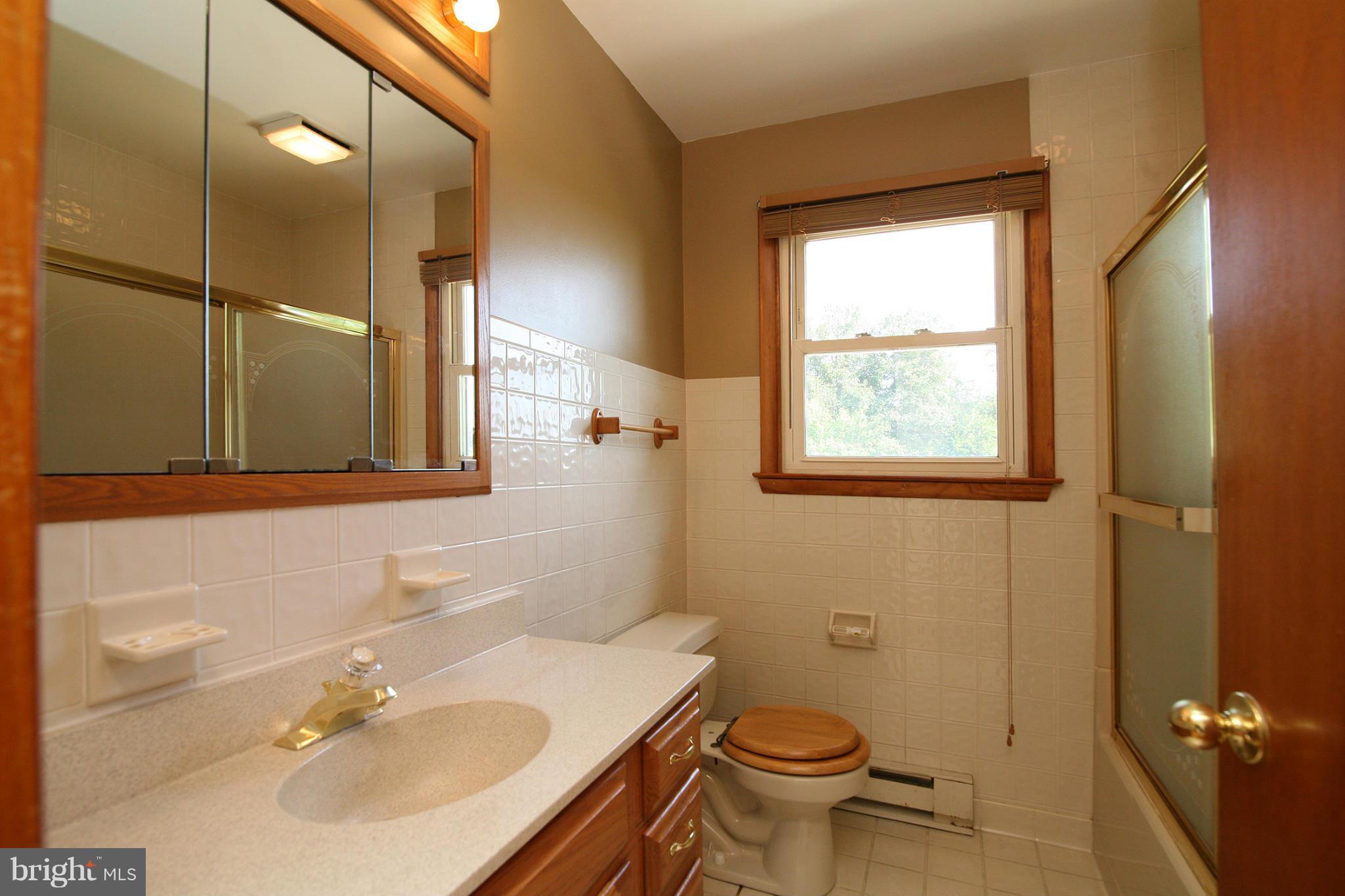 1747 Mayberry Road Westminster, MD 21158 - Photo 19 of 30 Full Bath