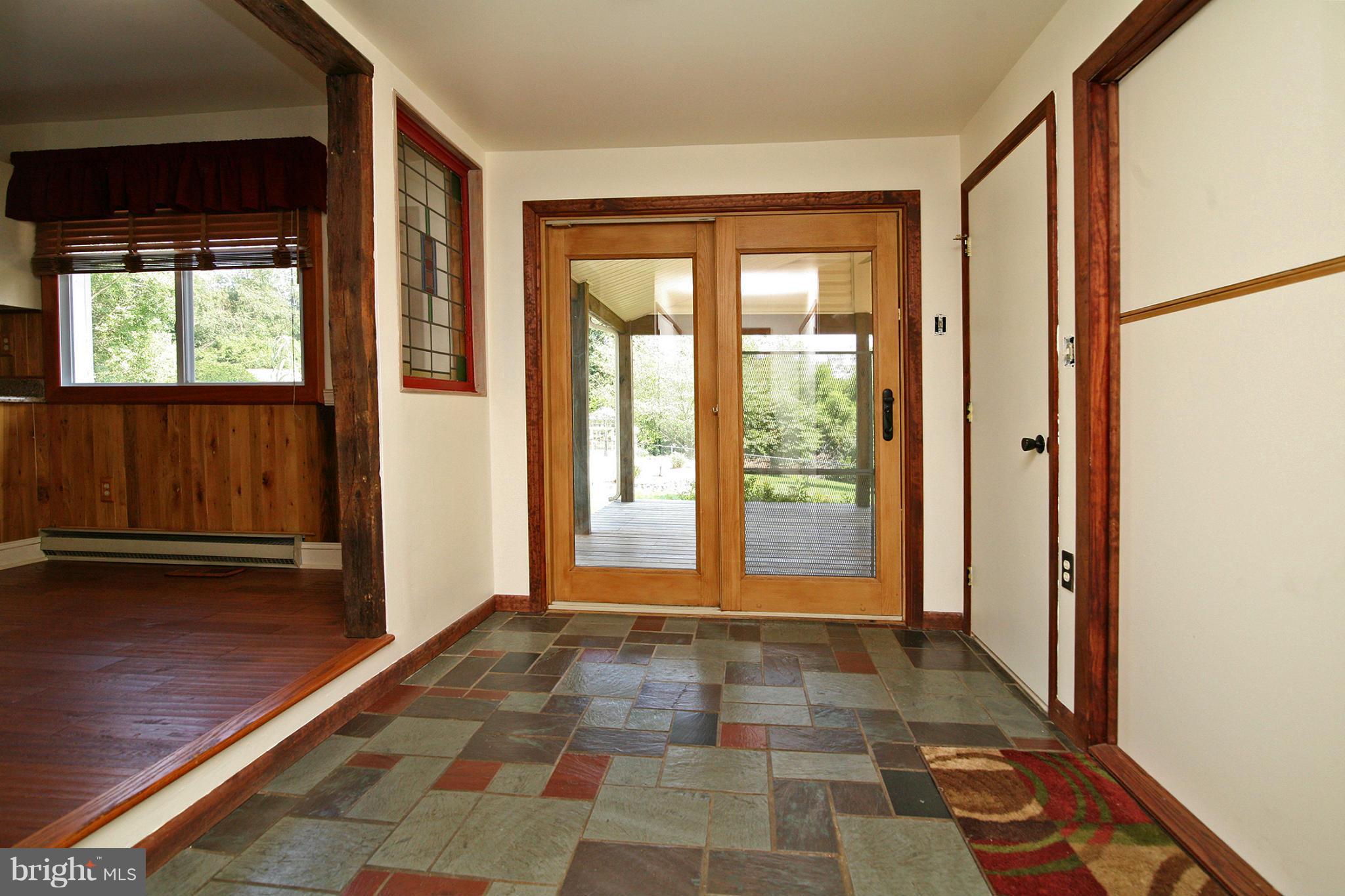 1747 Mayberry Road Westminster, MD 21158 - Photo 9 of 30 Covered Breezeway between House & Garage