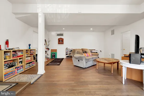 $850,000 | 20419 Foxwood Terrace, Germantown, MD 20876