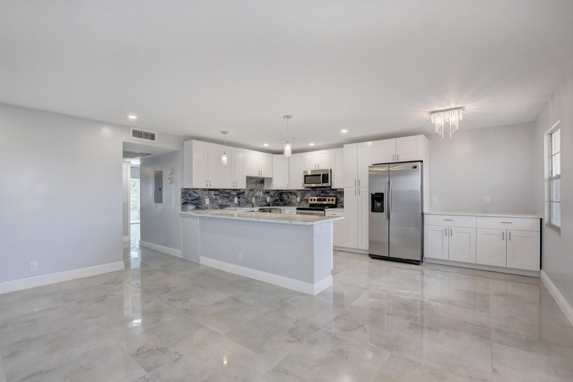 3040 Newcastle A Boca Raton, FL 33434 - Photo 4 of 64 08_dsc_7249_50_51_52_53