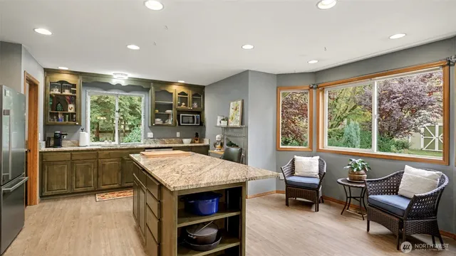 $925,000 | 13620 317th Avenue Northeast, Duvall, WA 98019