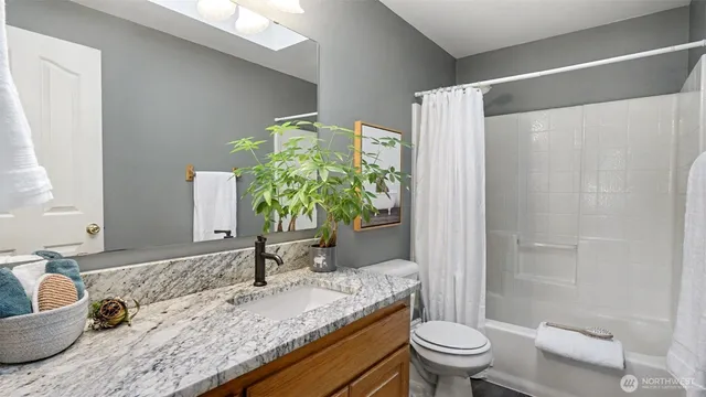 $925,000 | 13620 317th Avenue Northeast, Duvall, WA 98019