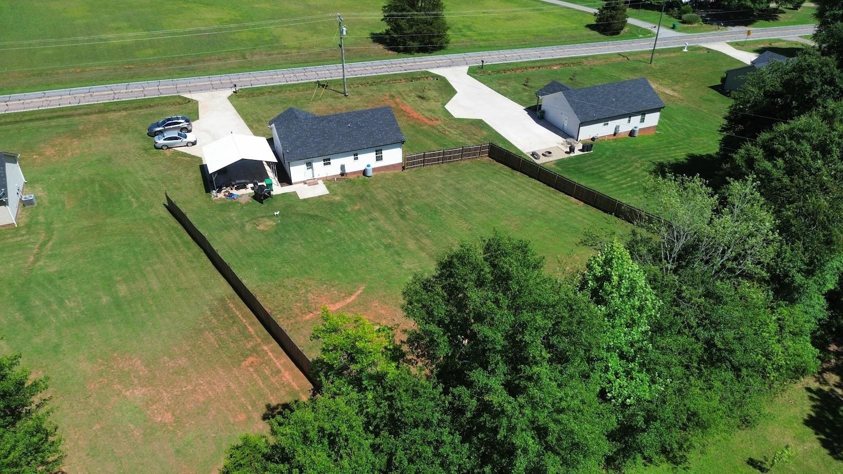 2077 Boiling Springs Highway Gaffney, SC 29341 - Photo 7 of 24