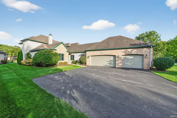 $634,000 | 1432 S Lake, Mishawaka, IN 46545