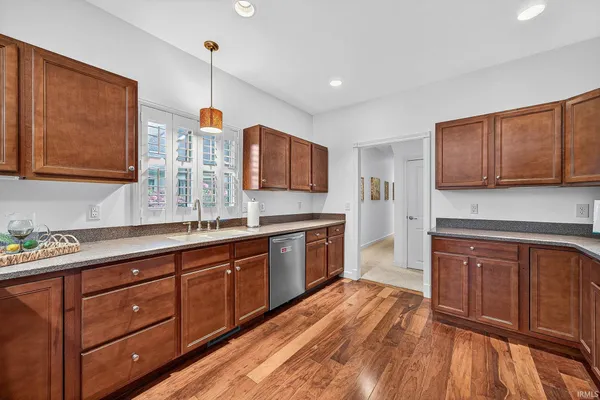 $634,000 | 1432 S Lake, Mishawaka, IN 46545