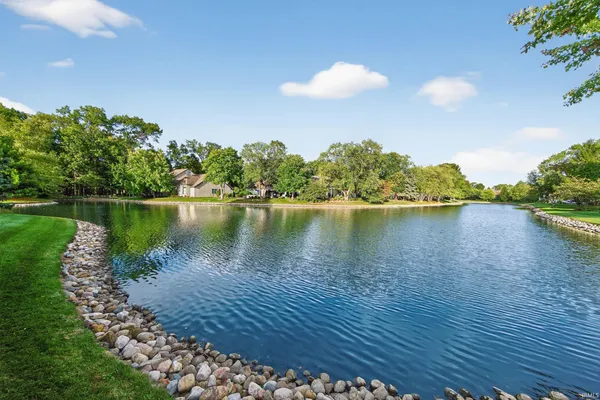 $634,000 | 1432 S Lake, Mishawaka, IN 46545