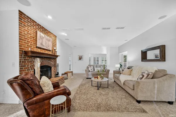 $634,000 | 1432 S Lake, Mishawaka, IN 46545