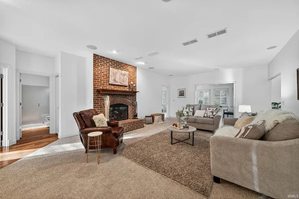 $634,000 | 1432 S Lake, Mishawaka, IN 46545