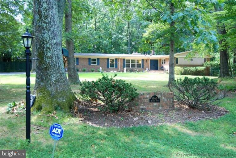 1860 Brothers Road Vienna, VA 22182 - Photo 2 of 21 Exterior #2