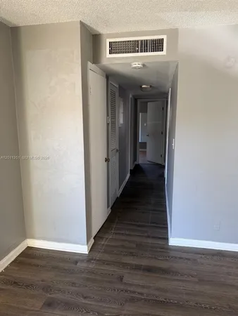 $2,050 | 1335 South Dixie Highway, Unit 404, Deerfield Beach, FL 33441