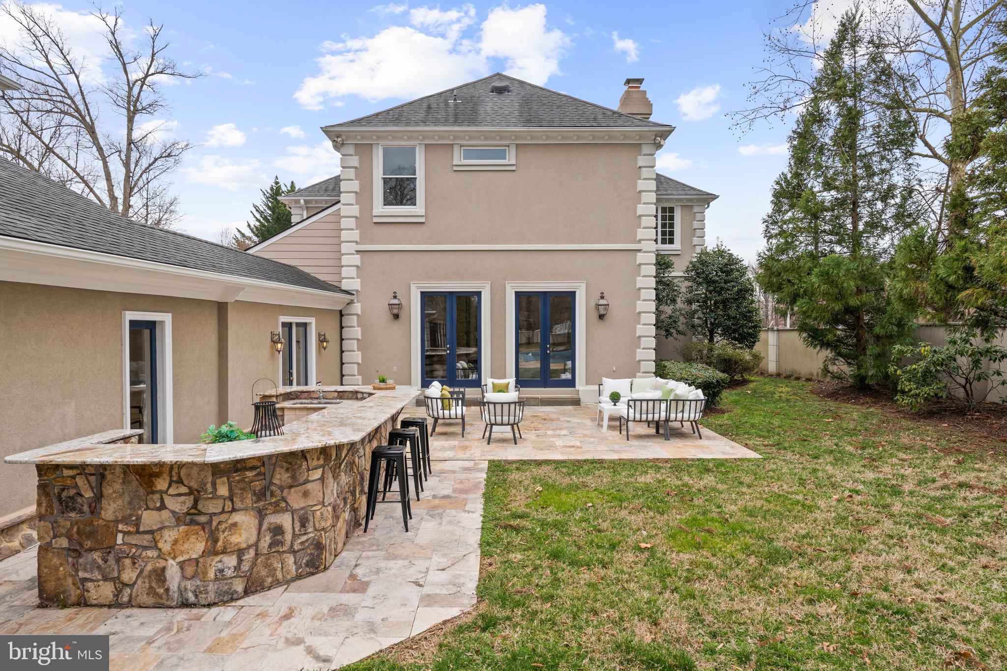 1500 Collingwood Road Alexandria, VA 22308 - Photo 46 of 57 Outdoor entertainment at it's very best!