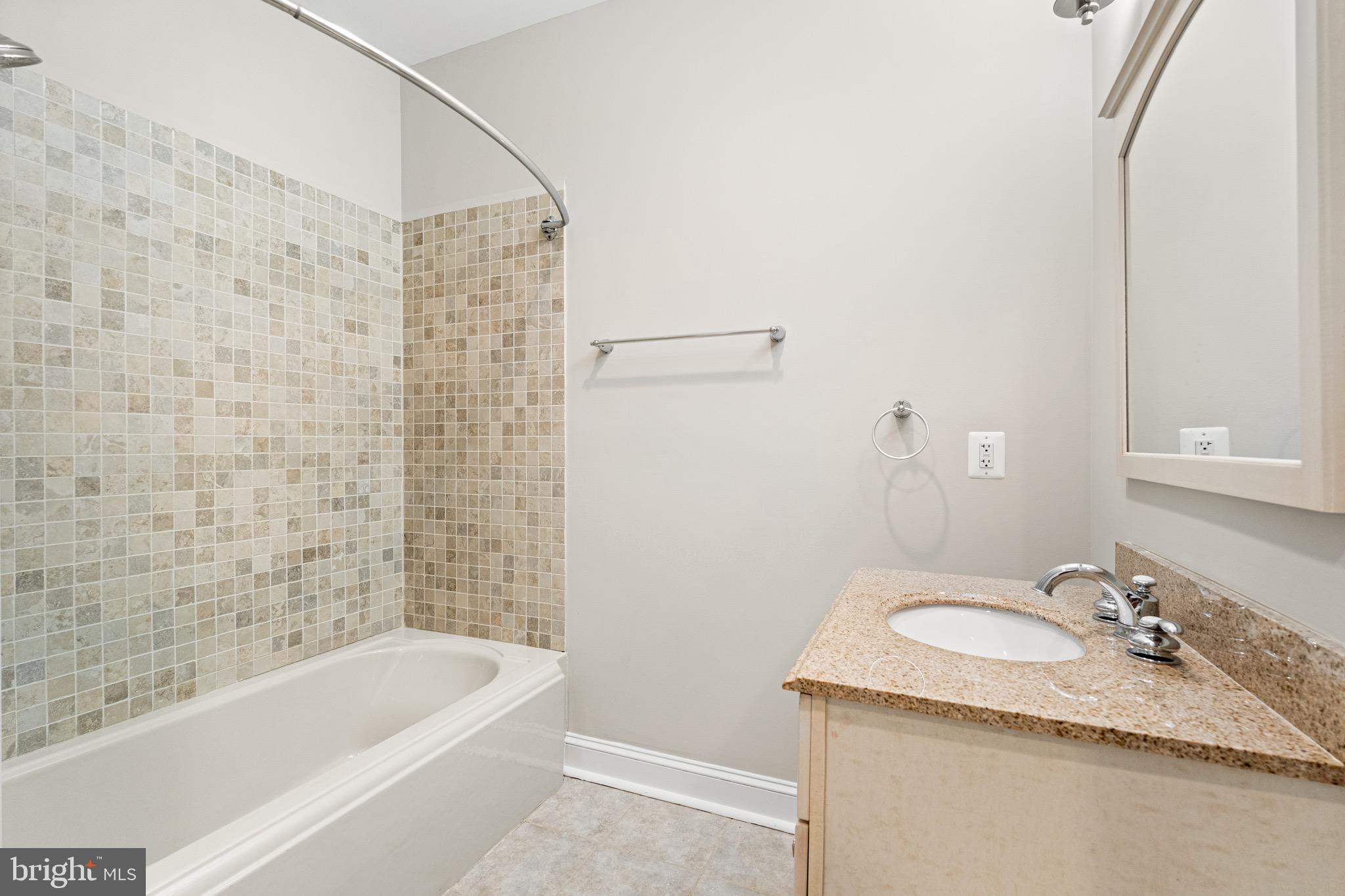 1500 Collingwood Road Alexandria, VA 22308 - Photo 56 of 57 Guest house 2 of 2 full baths