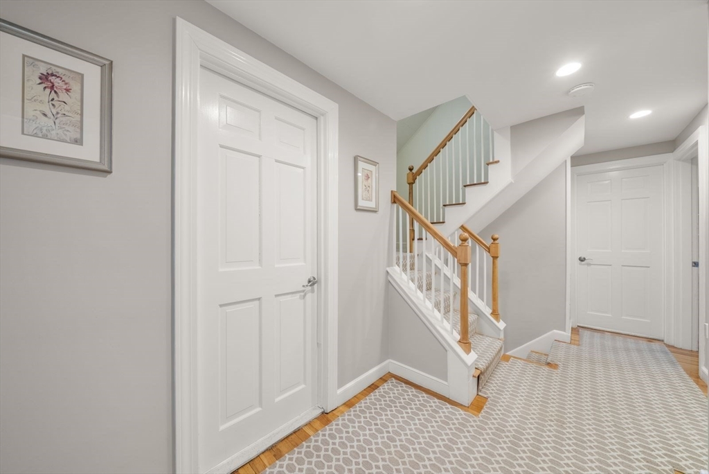 11 Sterling Road Wellesley, MA 02482 - Photo 38 of 42 Gallery Image 38