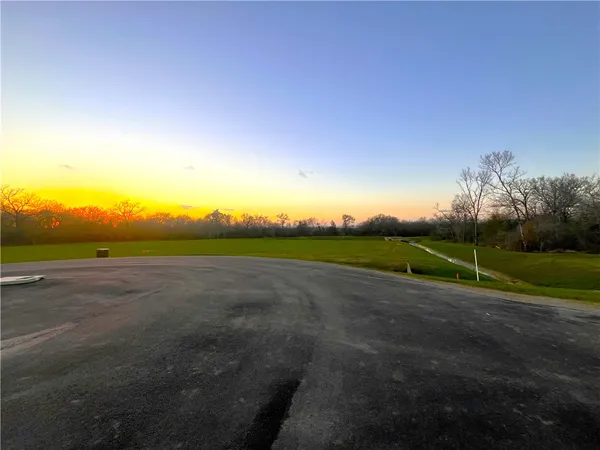 a view of outdoor space with city view