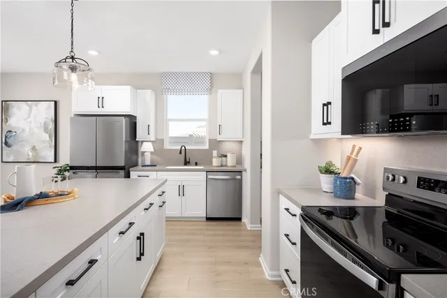 $599,990 | 30536 Paul Lane, Winchester, CA 92596