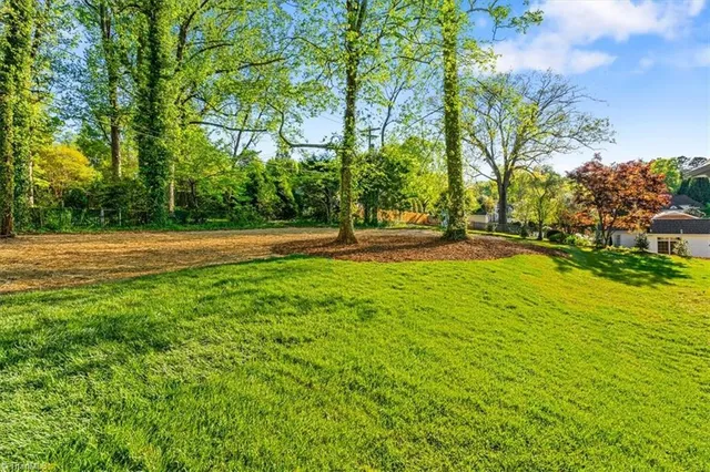 $1,899,000 | 905 Brookside Drive, Greensboro, NC 27408