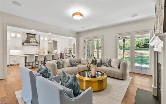 $1,899,000 | 905 Brookside Drive, Greensboro, NC 27408