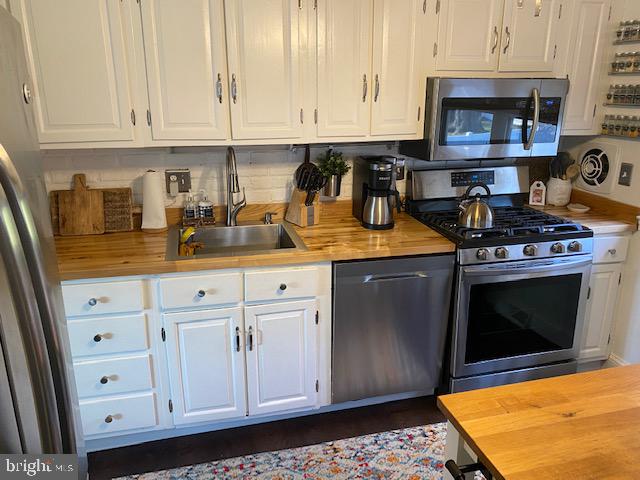 207 Hollyoke Road Somerdale, NJ 08083 - Photo 4 of 24 Gallery Image 4