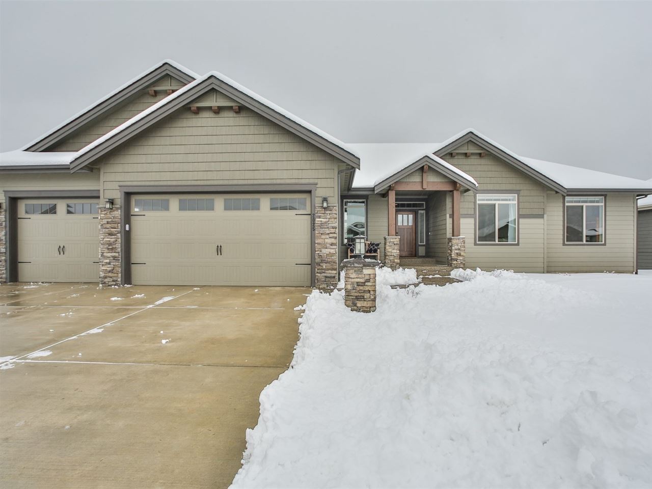 2025 West Cascade Way Spokane, WA 99208 - Photo 1 of 16 Gallery Image 1