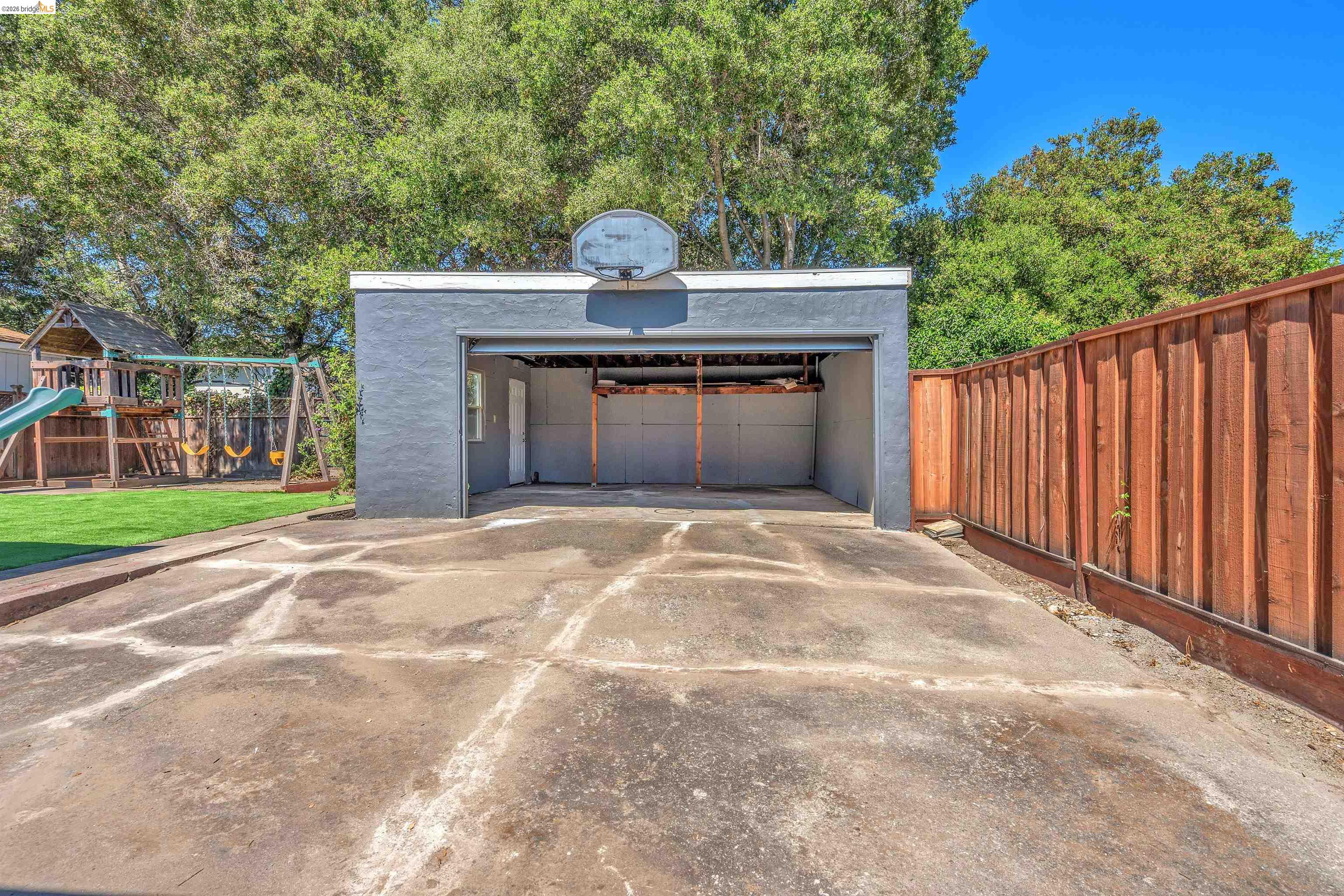 4352 Gem Avenue Castro Valley, CA 94546 - Photo 28 of 31 a front view of a house with a yard