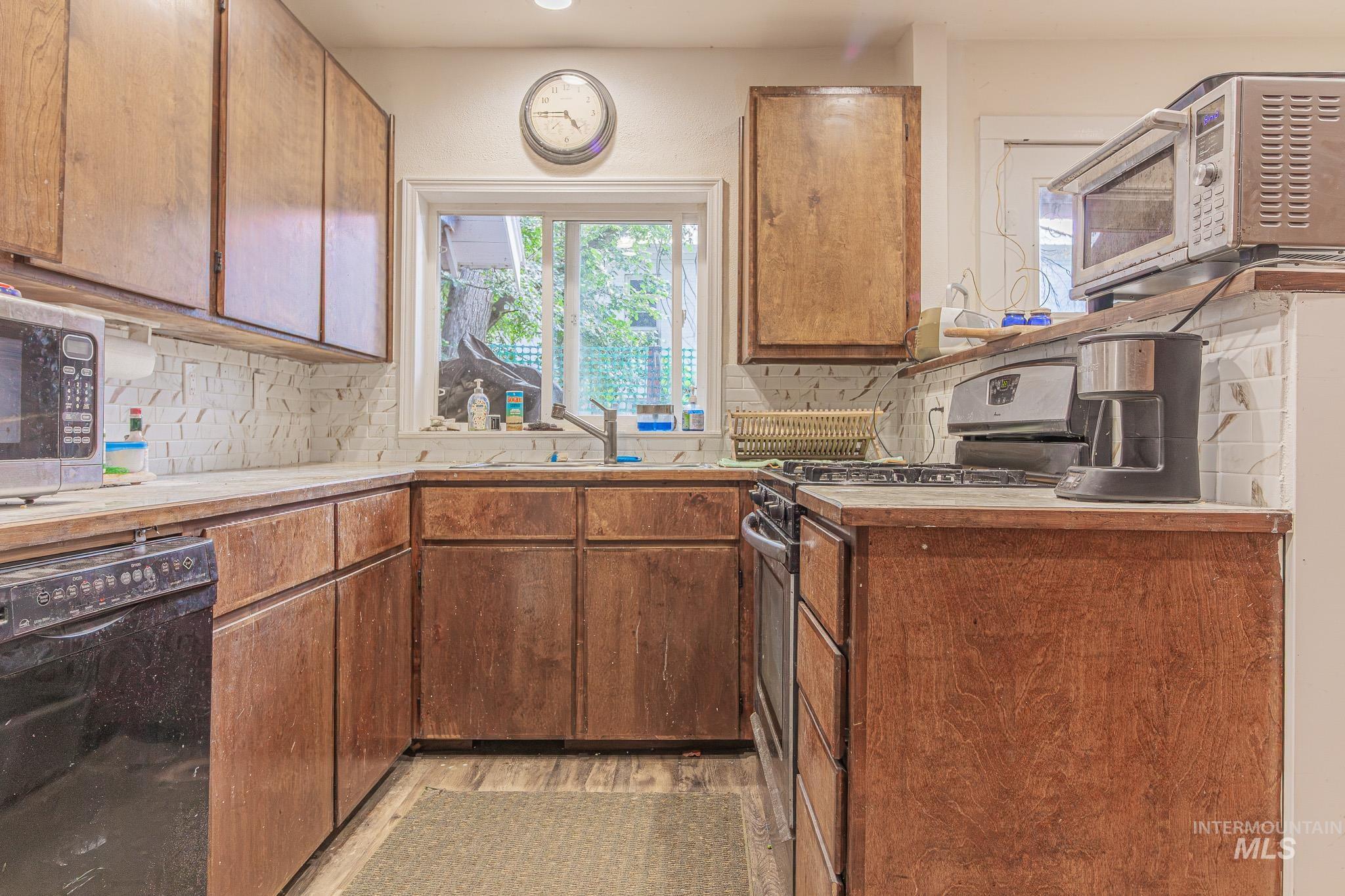 806 9th Avenue Lewiston, ID 83501 - Photo 6 of 47