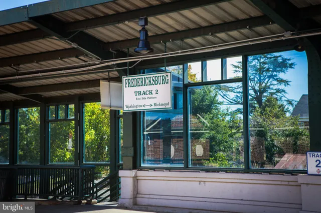 $6,000 | 1200 Prince Edward Street, Fredericksburg, VA 22401