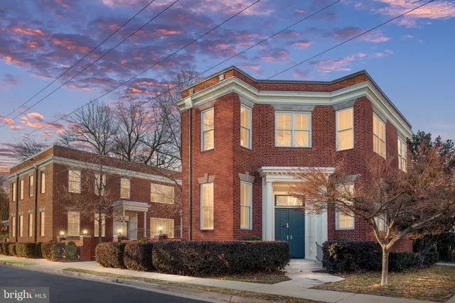 $6,000 | 1200 Prince Edward Street, Fredericksburg, VA 22401