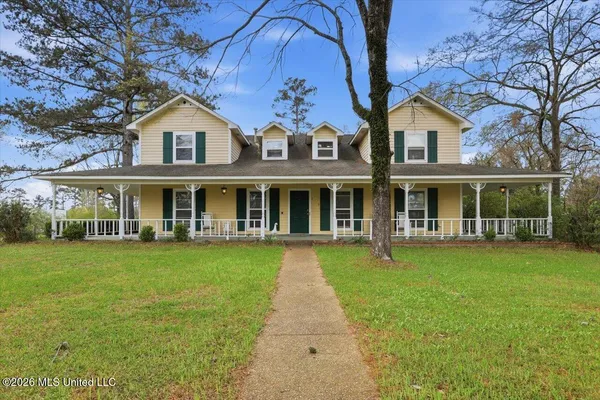$325,000 | 709 Country Pl Drive, Pearl, MS 39208