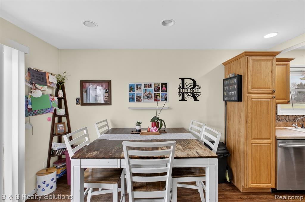 3919 Castle Road North Branch, MI 48461 - Photo 9 of 38 Gallery Image 9