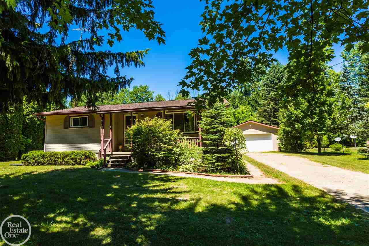 7059 Gardner Line Road Lexington, MI 48450 - Photo 1 of 32 31353153.JPG