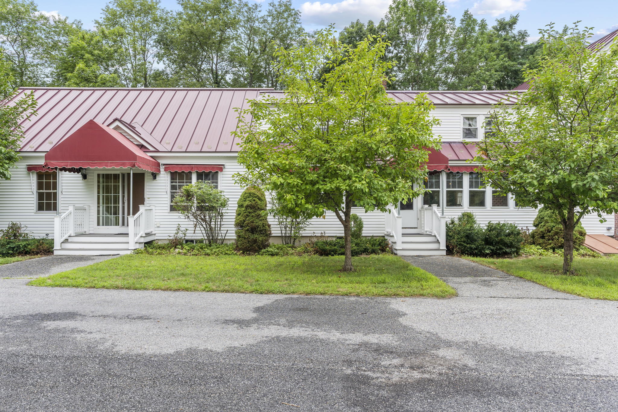 2209 Riverside Drive Auburn, ME 04210 - Photo 4 of 59 3-web-or-mls-DSC07010