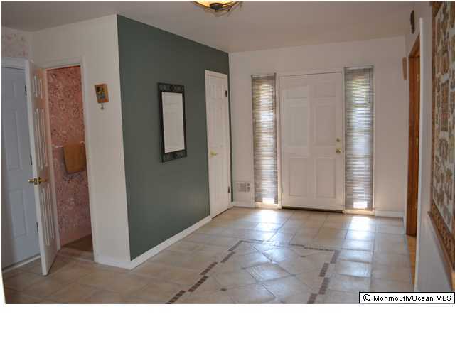 33 Sudbury Road Morganville, NJ 07751 - Photo 3 of 18 Additional Photo