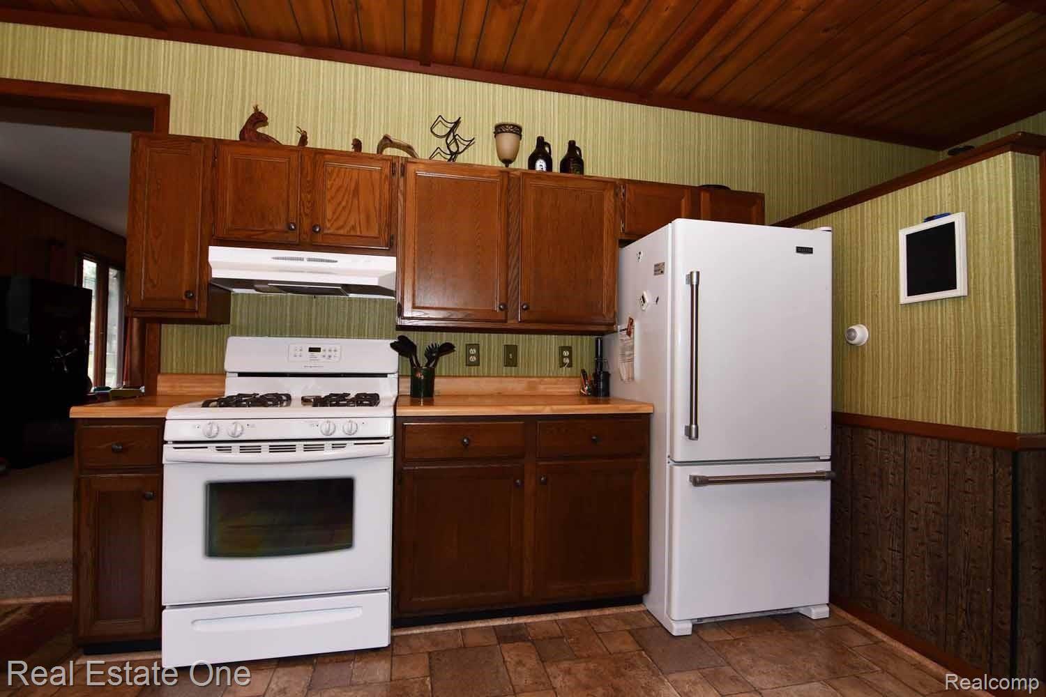 4355 Wood Road Lincoln, MI 48742 - Photo 14 of 32 DSC_0073.jpg