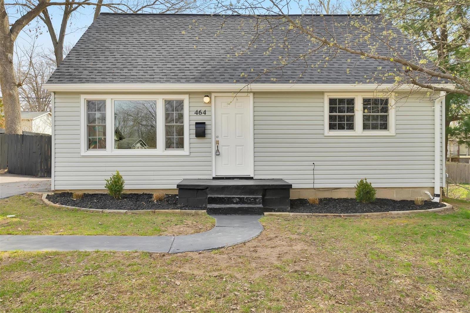 464 Chamberlin Drive Ballwin, MO 63021 - Photo 1 of 27