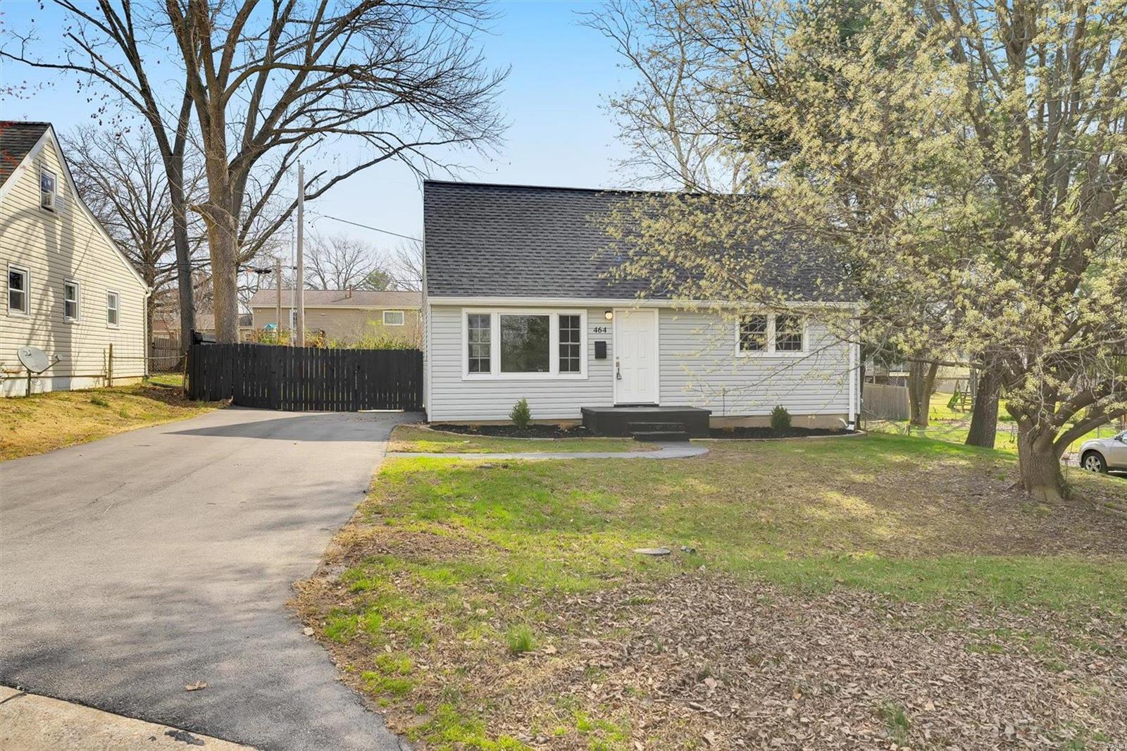 464 Chamberlin Drive Ballwin, MO 63021 - Photo 3 of 27