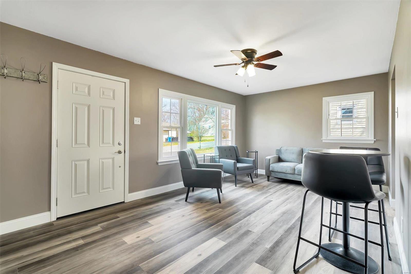 464 Chamberlin Drive Ballwin, MO 63021 - Photo 4 of 27