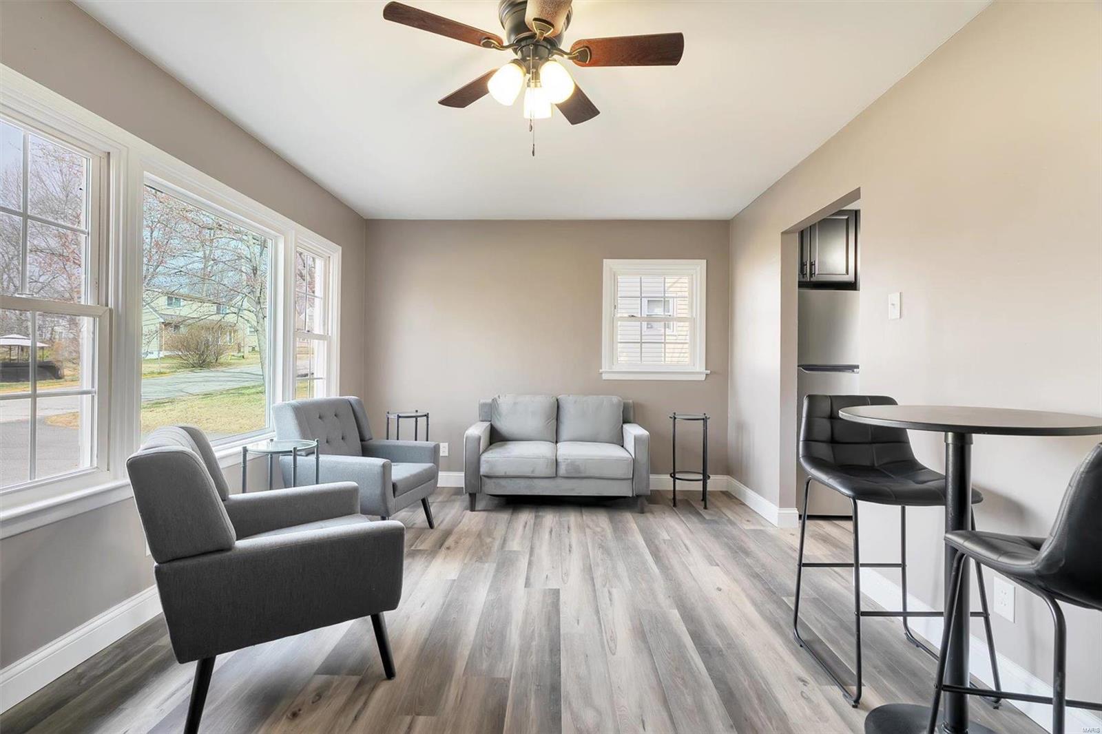 464 Chamberlin Drive Ballwin, MO 63021 - Photo 5 of 27