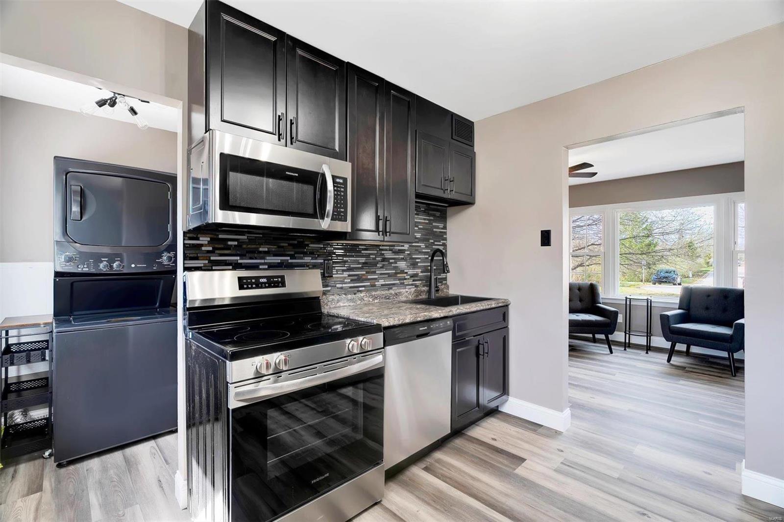 464 Chamberlin Drive Ballwin, MO 63021 - Photo 10 of 27