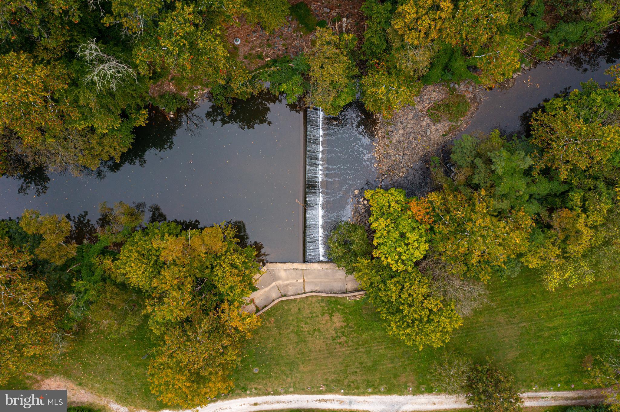 2423 Pickwick Road Baltimore, MD 21207 - Photo 23 of 34 view of a yard