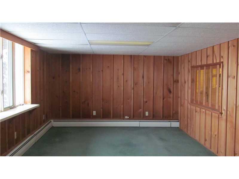 120 Andrus Road Economy, PA 15042 - Photo 17 of 25 Den/Family/Great Room.