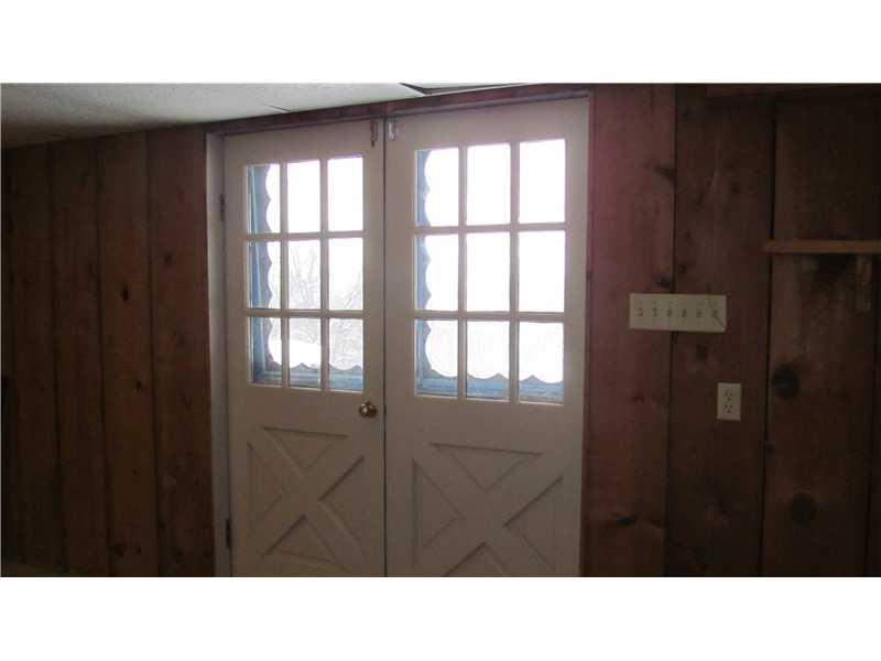 120 Andrus Road Economy, PA 15042 - Photo 20 of 25 Den/Family/Great Room.
