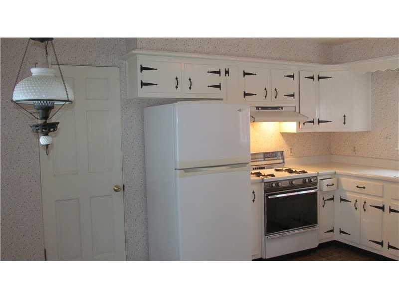 120 Andrus Road Economy, PA 15042 - Photo 7 of 25 Kitchen.
