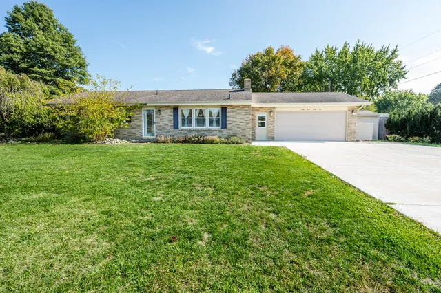 $351,000 | 6399 Jericho Road, Stevensville, MI 49127