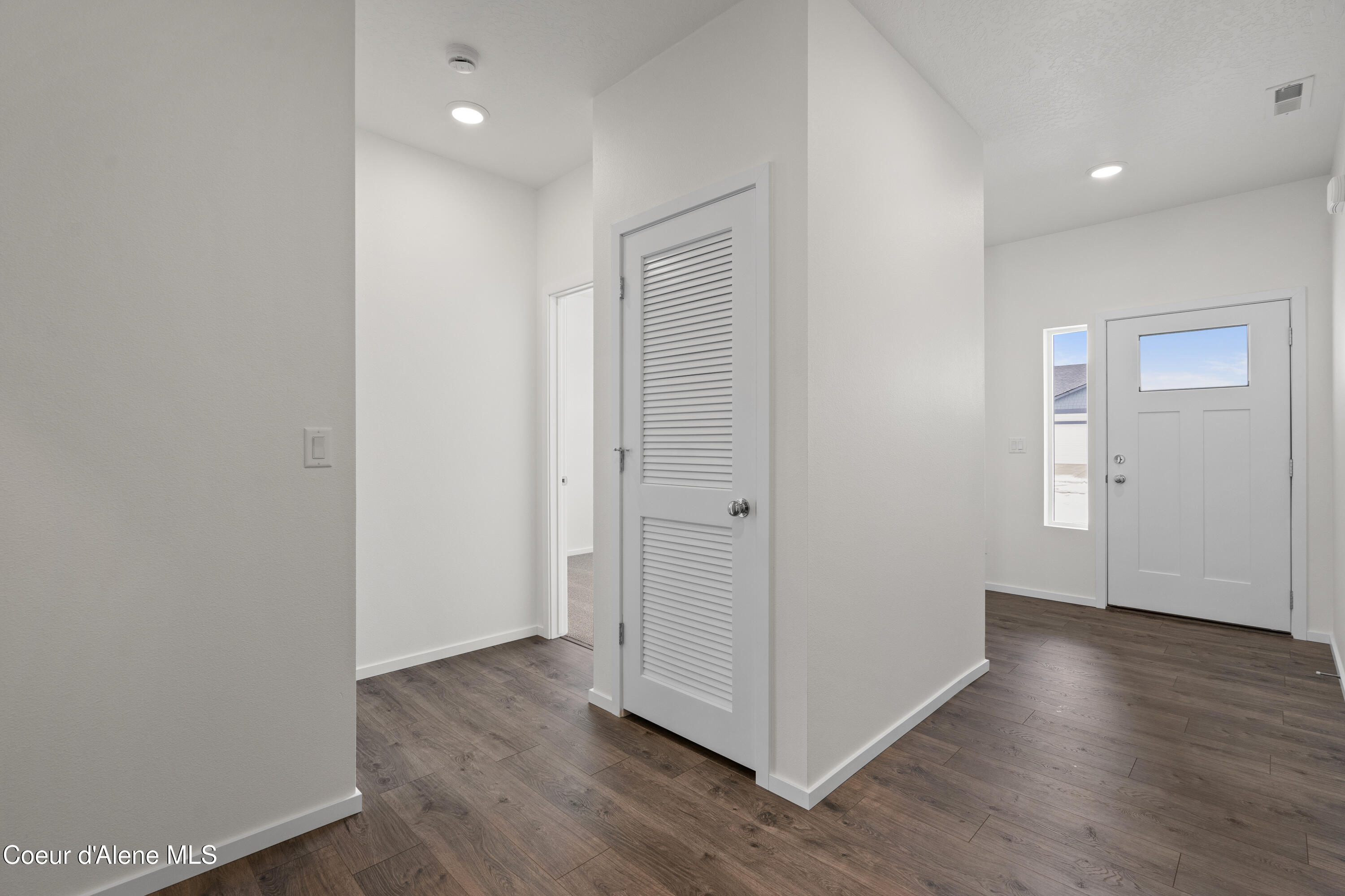 3268 North Darwin Fox Street Post Falls, ID 83854 - Photo 10 of 21 Entry