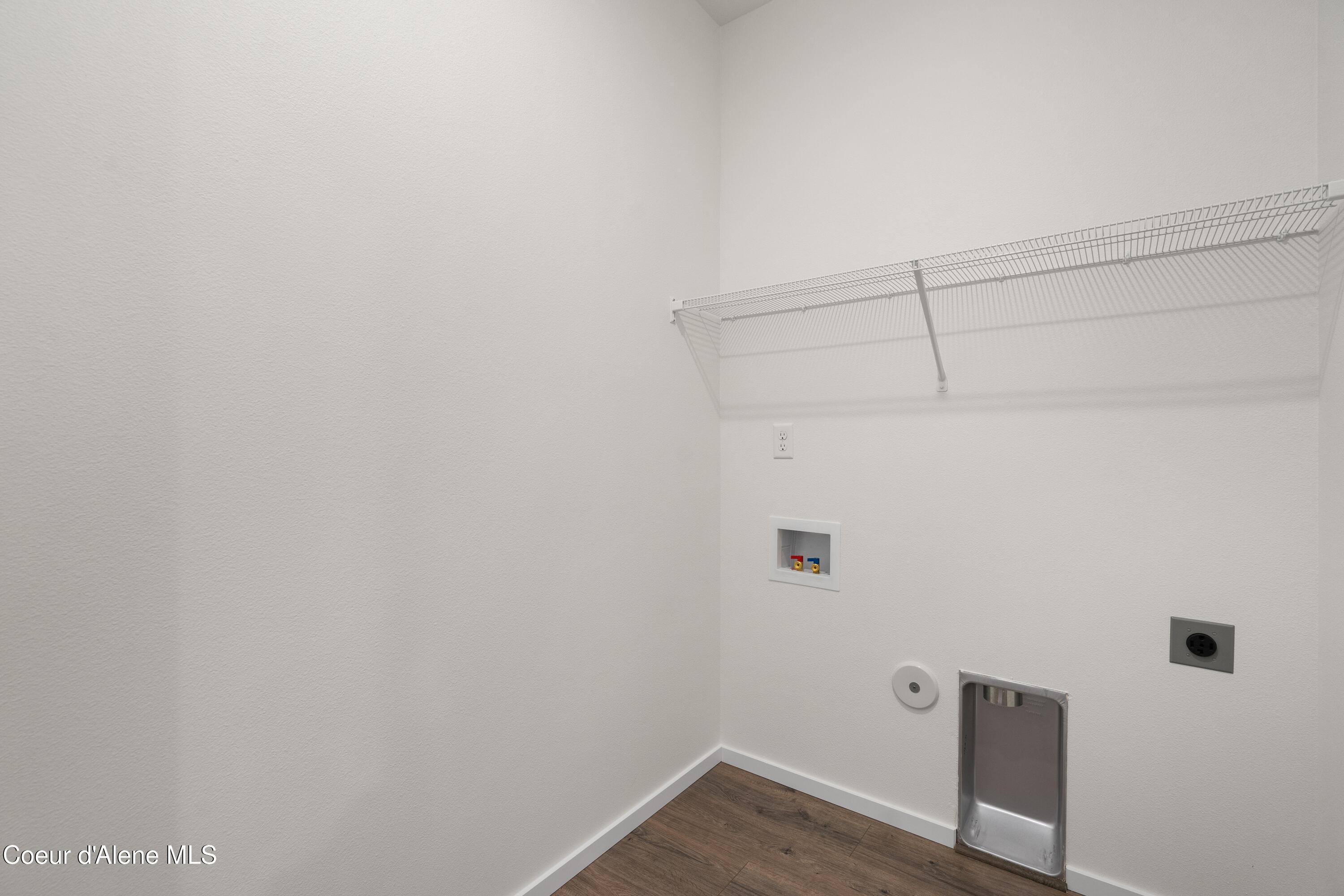 3268 North Darwin Fox Street Post Falls, ID 83854 - Photo 20 of 21 Laundry