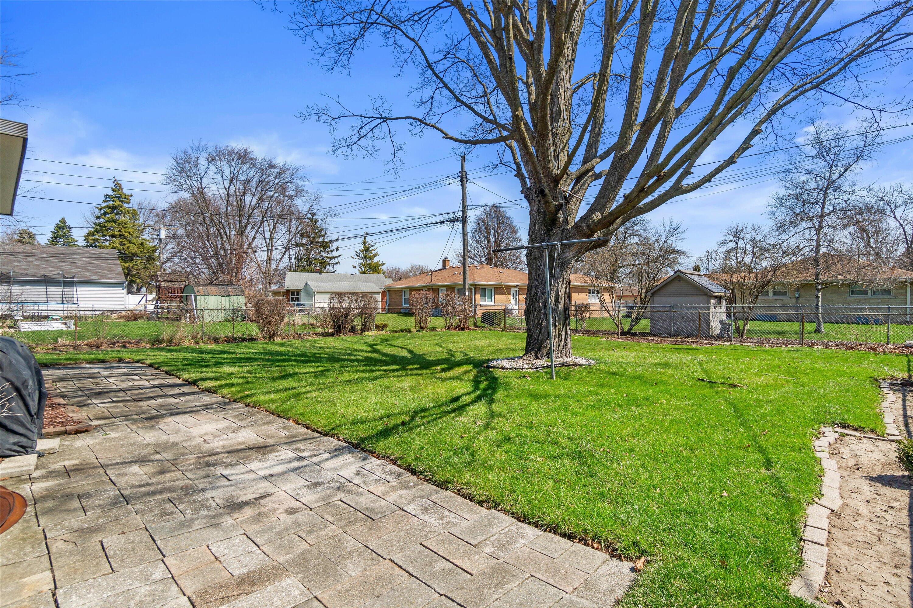 3810 North 86th Street Milwaukee, WI 53222 - Photo 20 of 22 27-DSC06905